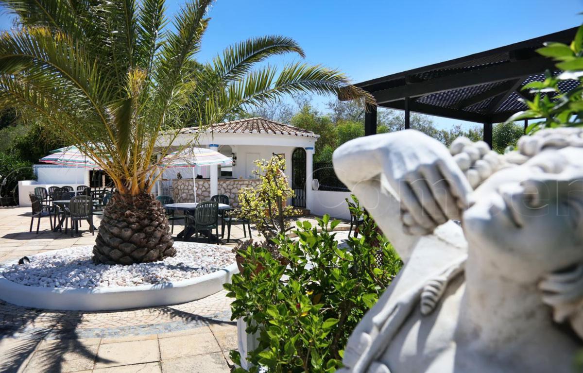 CASA BEACHCOMBER Le jardin des Arts Lagos Extérieur photo