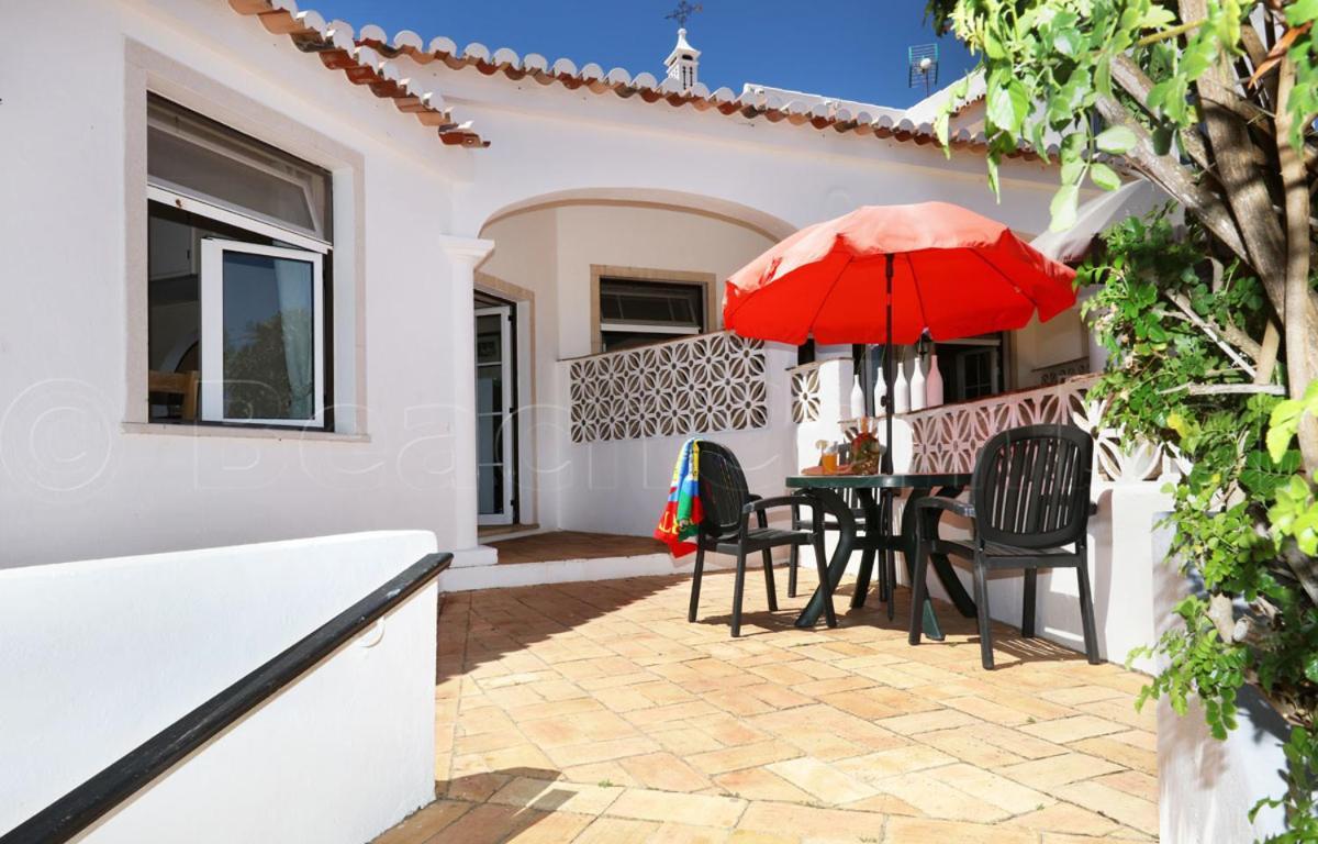 CASA BEACHCOMBER Le jardin des Arts Lagos Extérieur photo